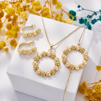 ENSEMBLE TIFFANY